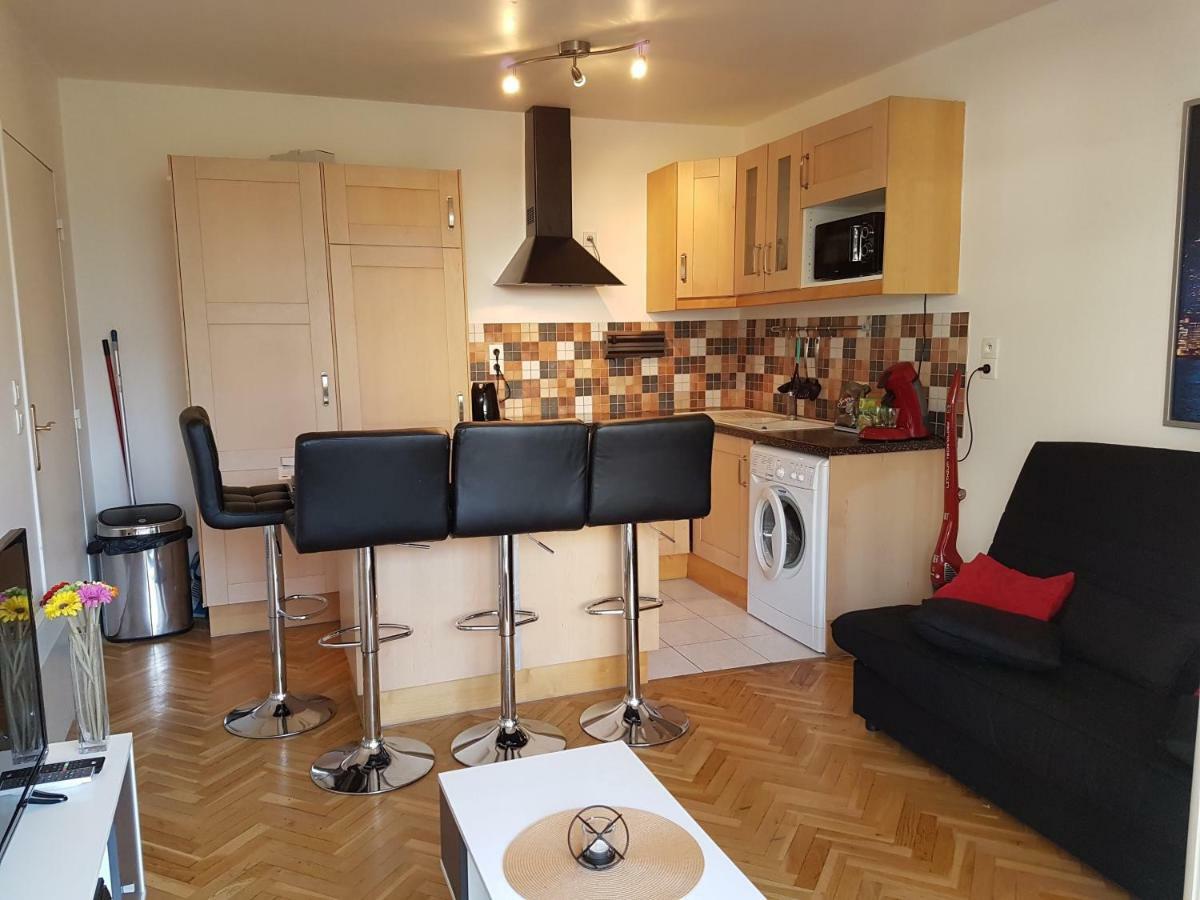 Appartement Avec Rez De Jardin A Disneyland Монтеврен Екстер'єр фото